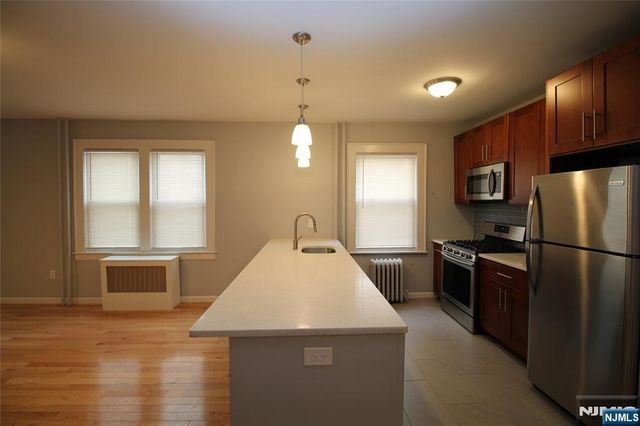 222 Irving Place 4, Lyndhurst, NJ 07071