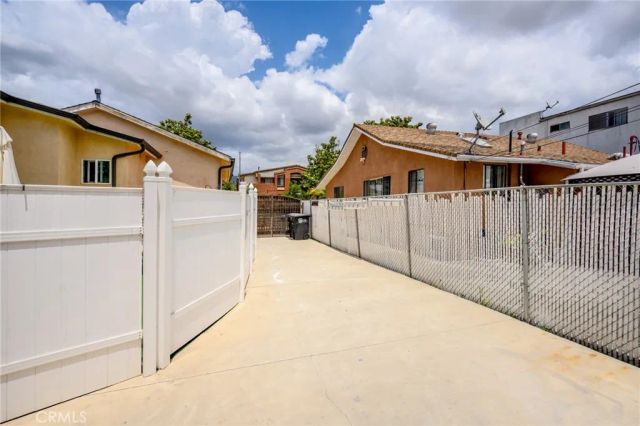 532 W Harvard St, Glendale, CA 91204