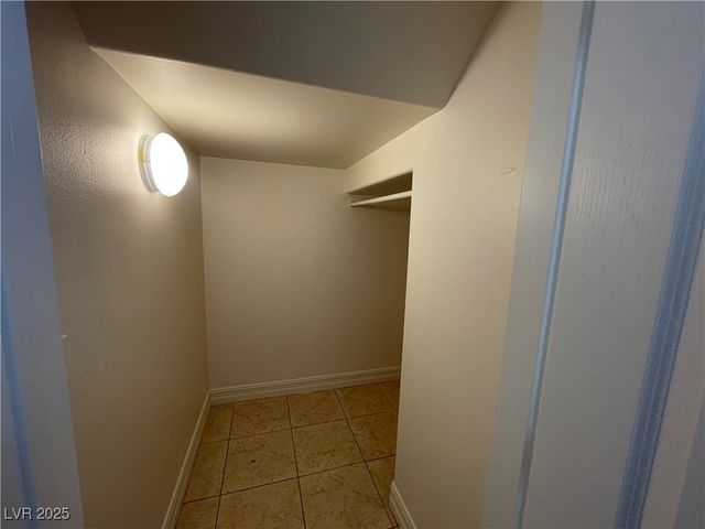 783 CREST VALLEY Place, Henderson, NV 89011