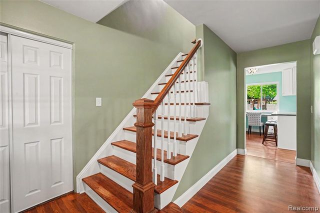 6275 Westmoor Drive, Shelby, MI 48316
