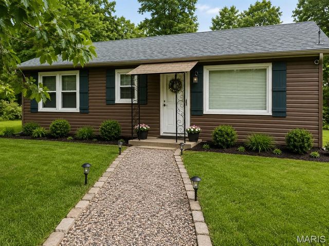 11767 Ware Lake Road, Dittmer, MO 63023