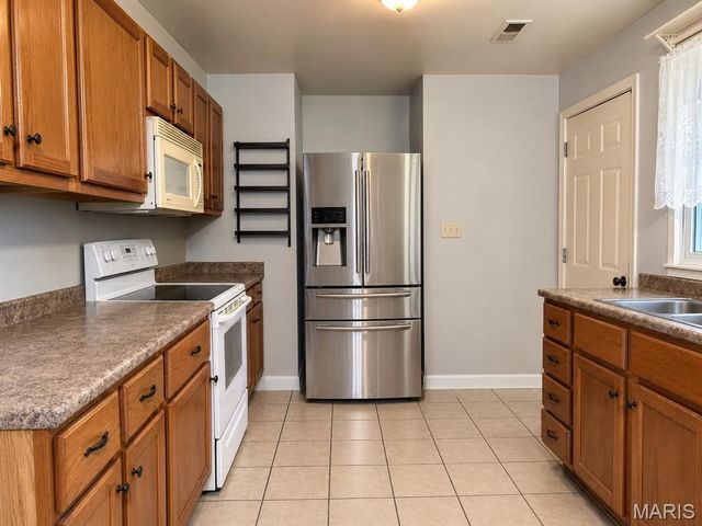 11767 Ware Lake Road, Dittmer, MO 63023