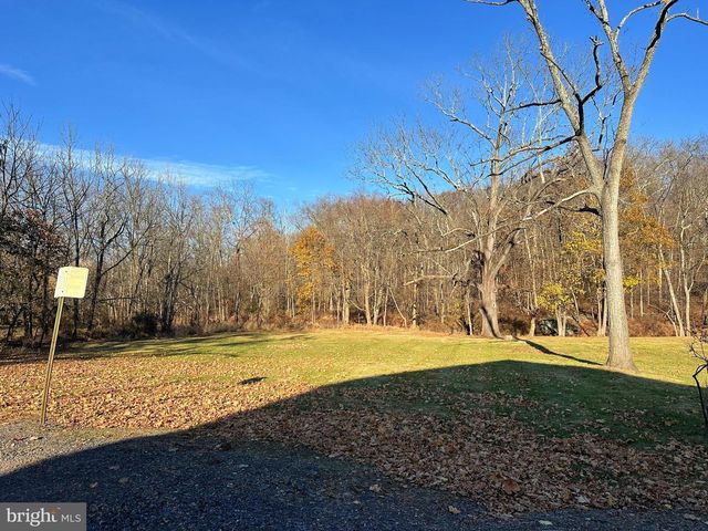 3196 MAIN ST, Sumneytown, PA 18084