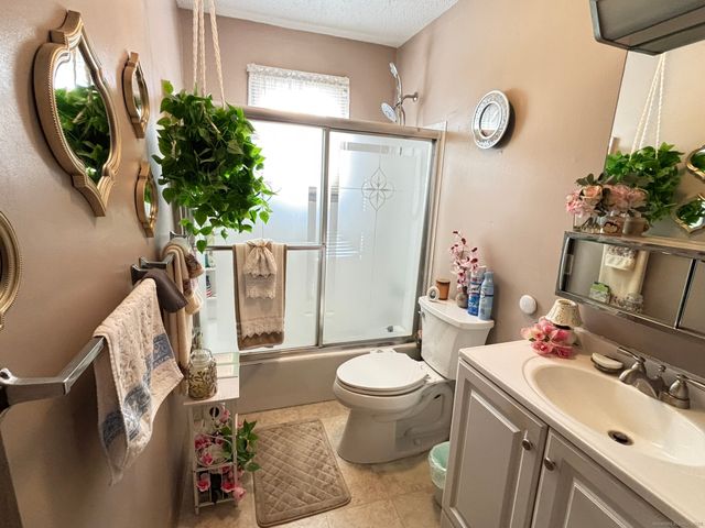 38 Arbor Avenue, Naugatuck, CT 06770