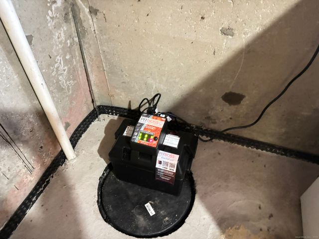 38 Arbor Avenue, Naugatuck, CT 06770