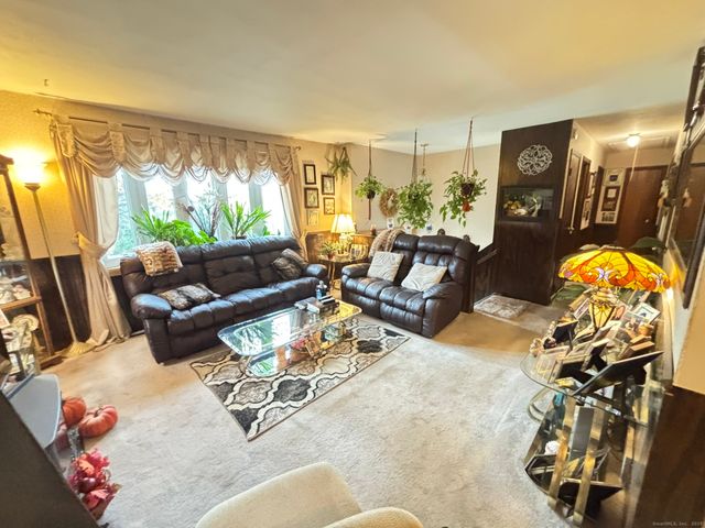 38 Arbor Avenue, Naugatuck, CT 06770