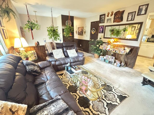 38 Arbor Avenue, Naugatuck, CT 06770