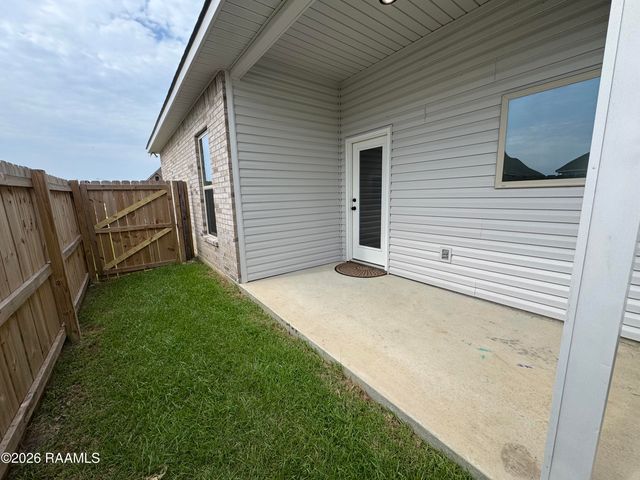 325 Mulholland Lane, Duson, LA 70529