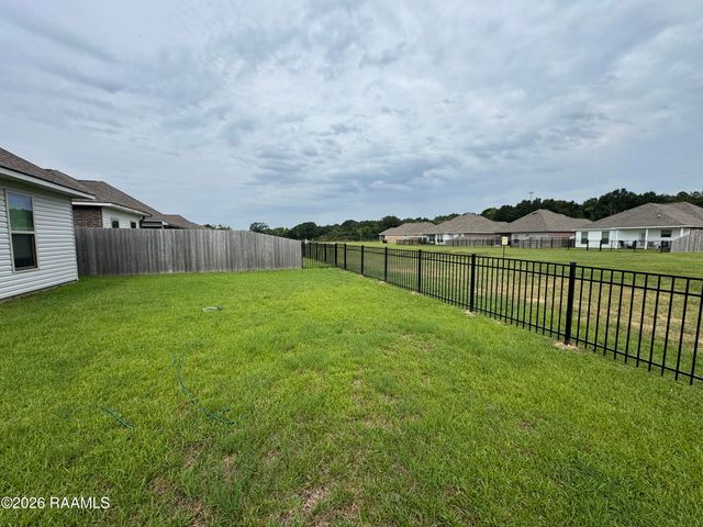 325 Mulholland Lane, Duson, LA 70529