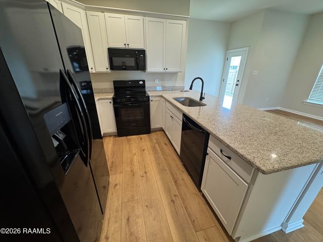 325 Mulholland Lane, Duson, LA 70529
