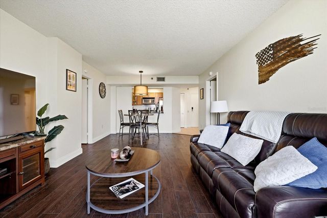 2333 FEATHER SOUND DRIVE B603, Clearwater, FL 33762