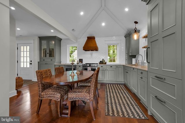 3913 RHODE HARBOR RD, Edgewater, MD 21037