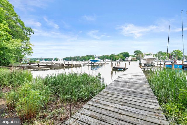 3913 RHODE HARBOR RD, Edgewater, MD 21037