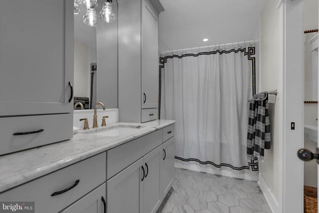 3913 RHODE HARBOR RD, Edgewater, MD 21037
