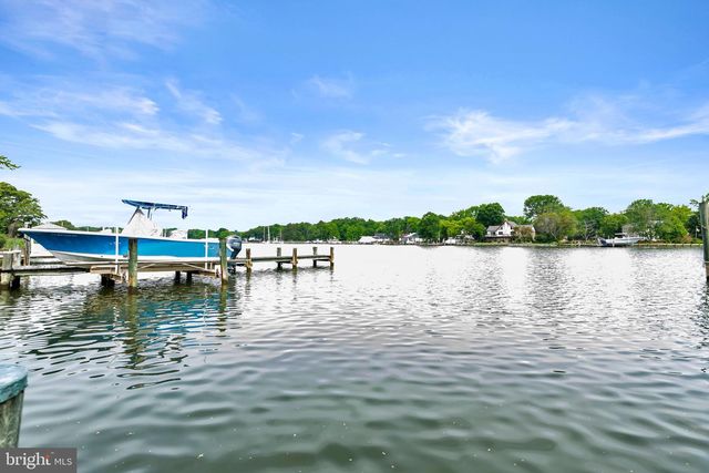 3913 RHODE HARBOR RD, Edgewater, MD 21037