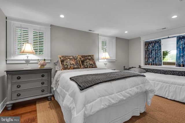 3913 RHODE HARBOR RD, Edgewater, MD 21037