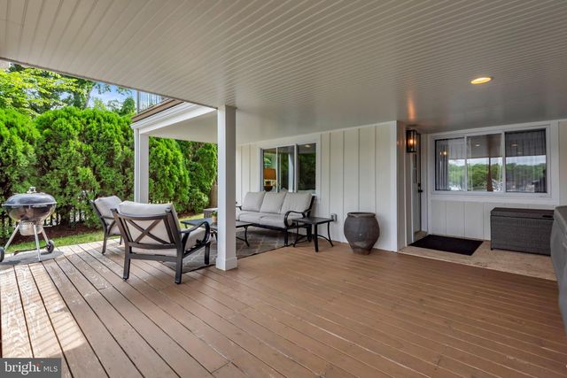 3913 RHODE HARBOR RD, Edgewater, MD 21037