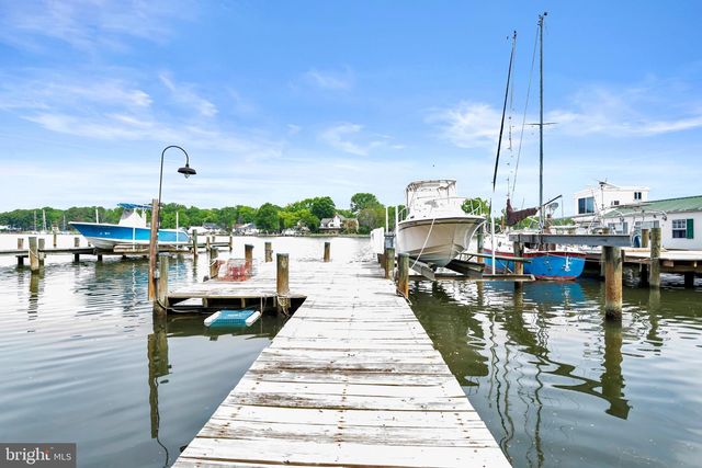 3913 RHODE HARBOR RD, Edgewater, MD 21037