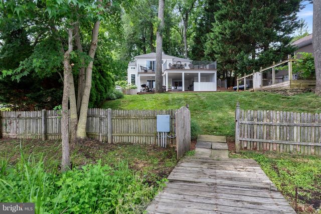 3913 RHODE HARBOR RD, Edgewater, MD 21037