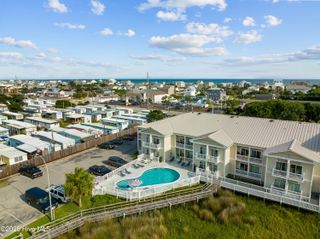 602 W Fort Macon Road 118, Atlantic Beach, NC 28512