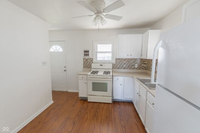 51 S 5th Avenue, Beech Grove, IN 46107