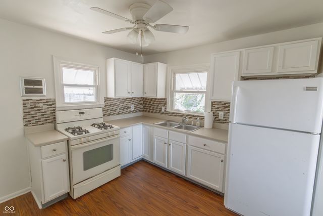 51 S 5th Avenue, Beech Grove, IN 46107