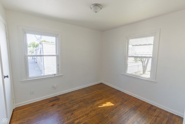 51 S 5th Avenue, Beech Grove, IN 46107