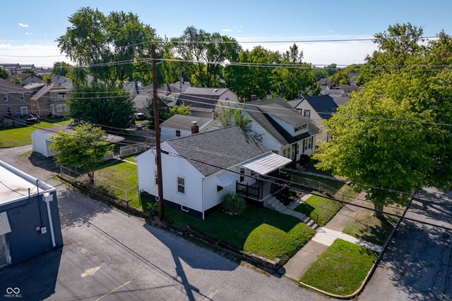 51 S 5th Avenue, Beech Grove, IN 46107