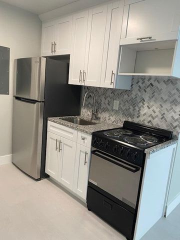 3260 Hi Street B, Lake Worth Beach, FL 33461
