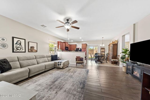 11398 W Fire Art Drive, Marana, AZ 85658