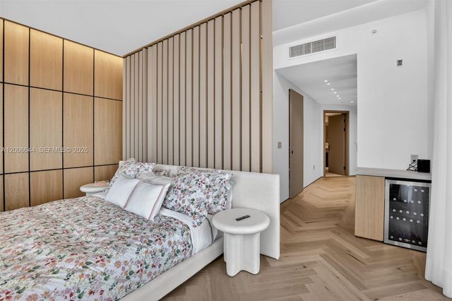 4100 Island Blvd 904, Aventura, FL 33160