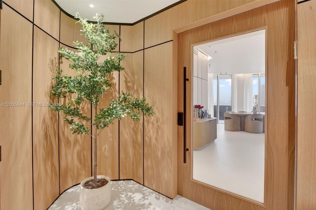 4100 Island Blvd 904, Aventura, FL 33160