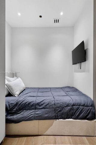 4100 Island Blvd 904, Aventura, FL 33160