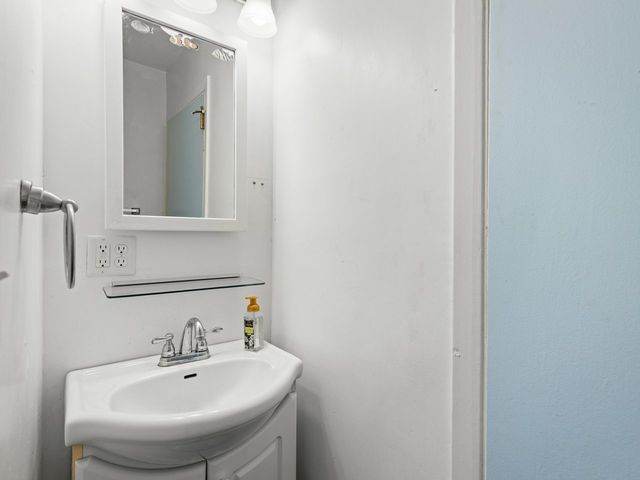 3619 Chippewa Avenue, Rockford, IL 61102