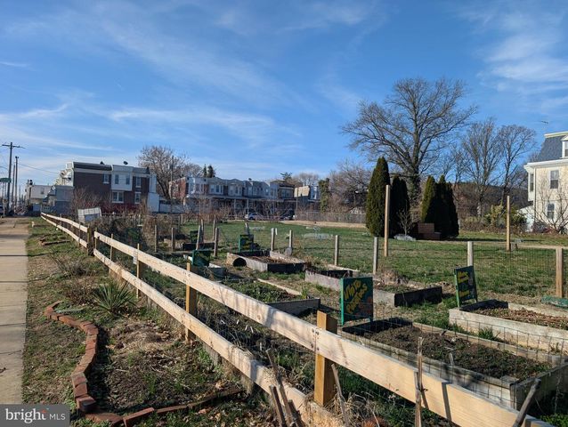 2209 W TIOGA ST, Philadelphia, PA 19140