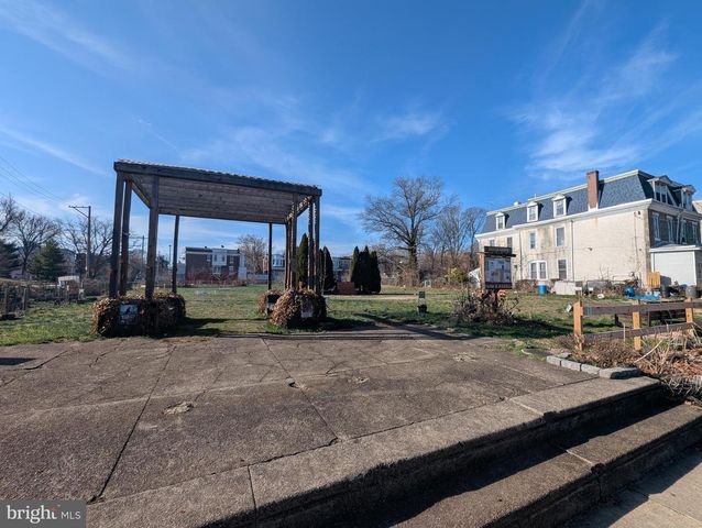 2209 W TIOGA ST, Philadelphia, PA 19140