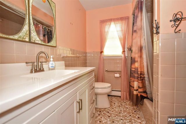 479 Goffle Road, Wyckoff, NJ 07481