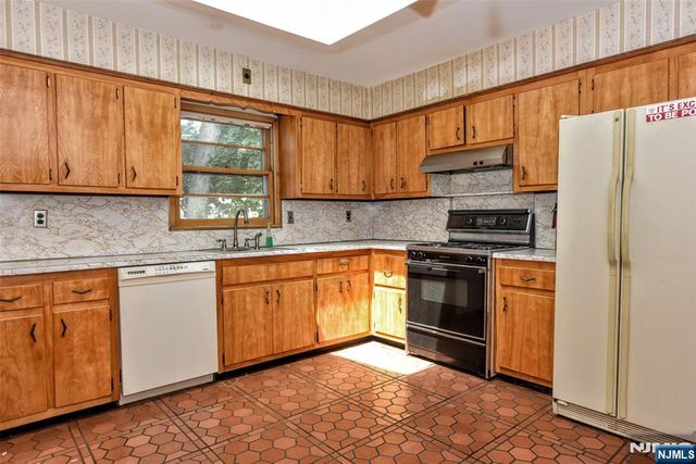 479 Goffle Road, Wyckoff, NJ 07481