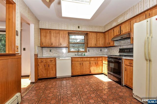 479 Goffle Road, Wyckoff, NJ 07481