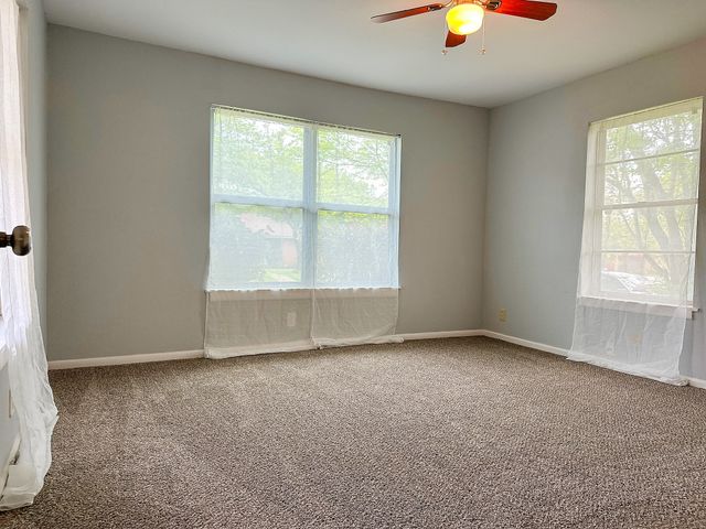 801 N Douglas Avenue, Cleburne, TX 76033