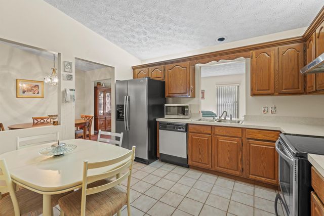 2449 SE Marseille Street, Port St Lucie, FL 34952