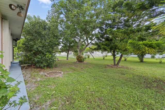 2449 SE Marseille Street, Port St Lucie, FL 34952