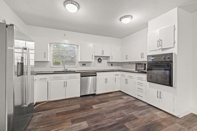 2326 Hartford RD, Austin, TX 78703