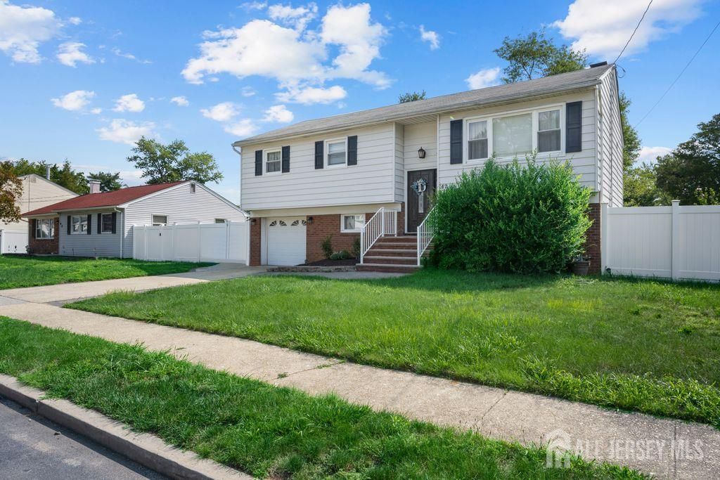 42 Shirley Boulevard, Old Bridge, NJ 08857