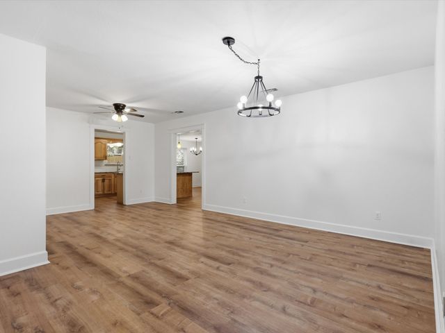 209 Valley View Court, Azle, TX 76020