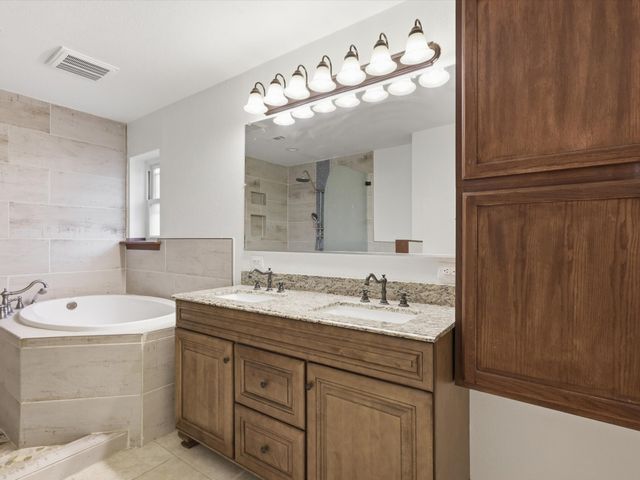 209 Valley View Court, Azle, TX 76020