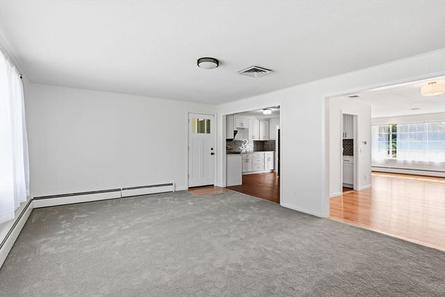 80 Lynnwood Dr, Longmeadow, MA 01106