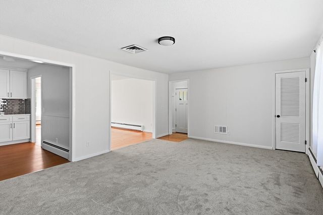 80 Lynnwood Dr, Longmeadow, MA 01106
