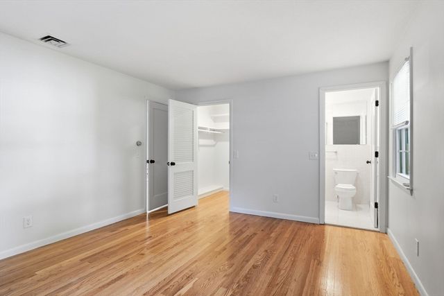 80 Lynnwood Dr, Longmeadow, MA 01106