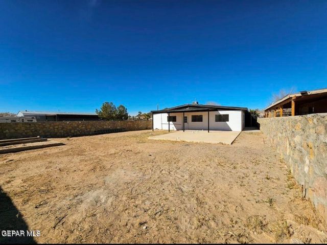 14548 Hendrik Drive, El Paso, TX 79928